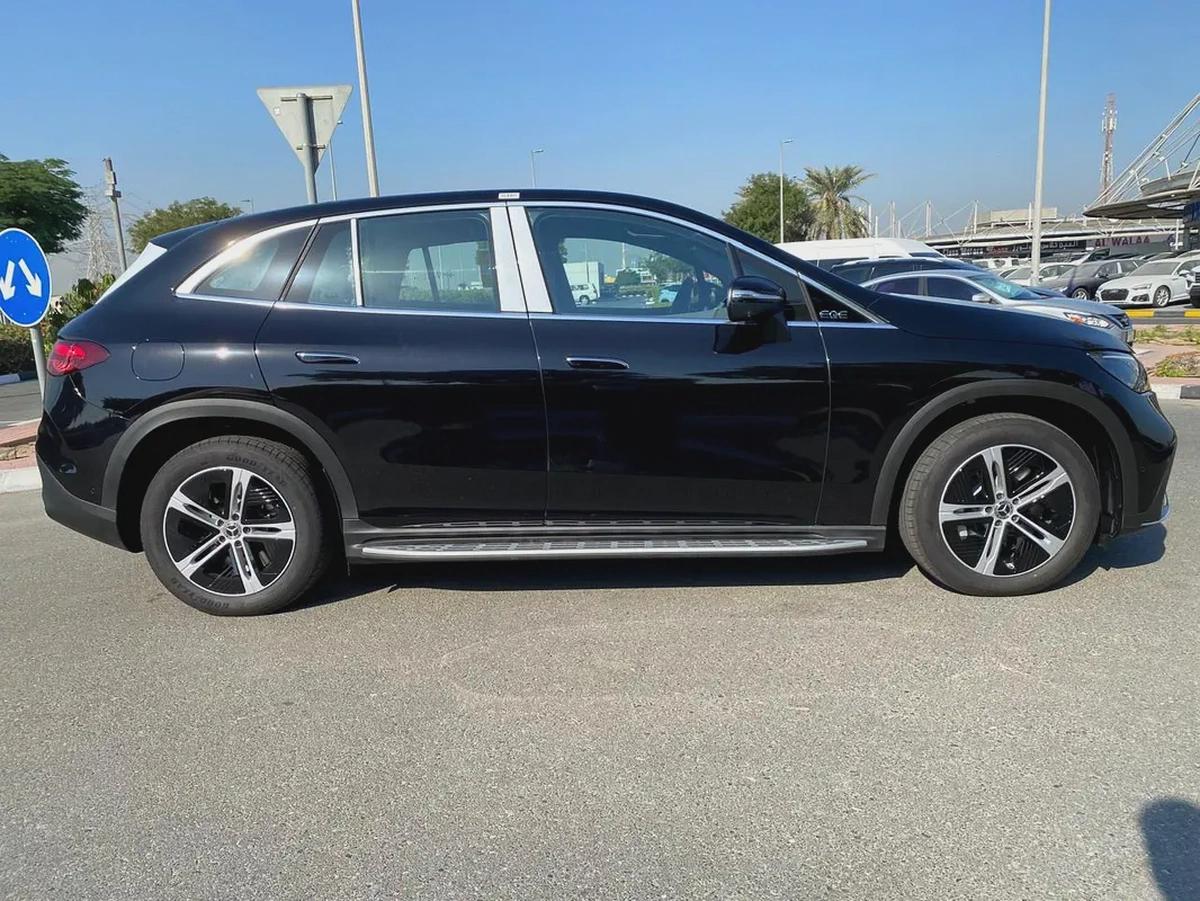 Mercedes Benz 2024 EQE 500 4Matic SUV (Brand New)-2-2