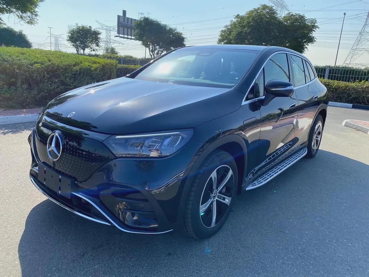 Mercedes Benz 2024 EQE 500 4Matic SUV (Brand New)-3-3