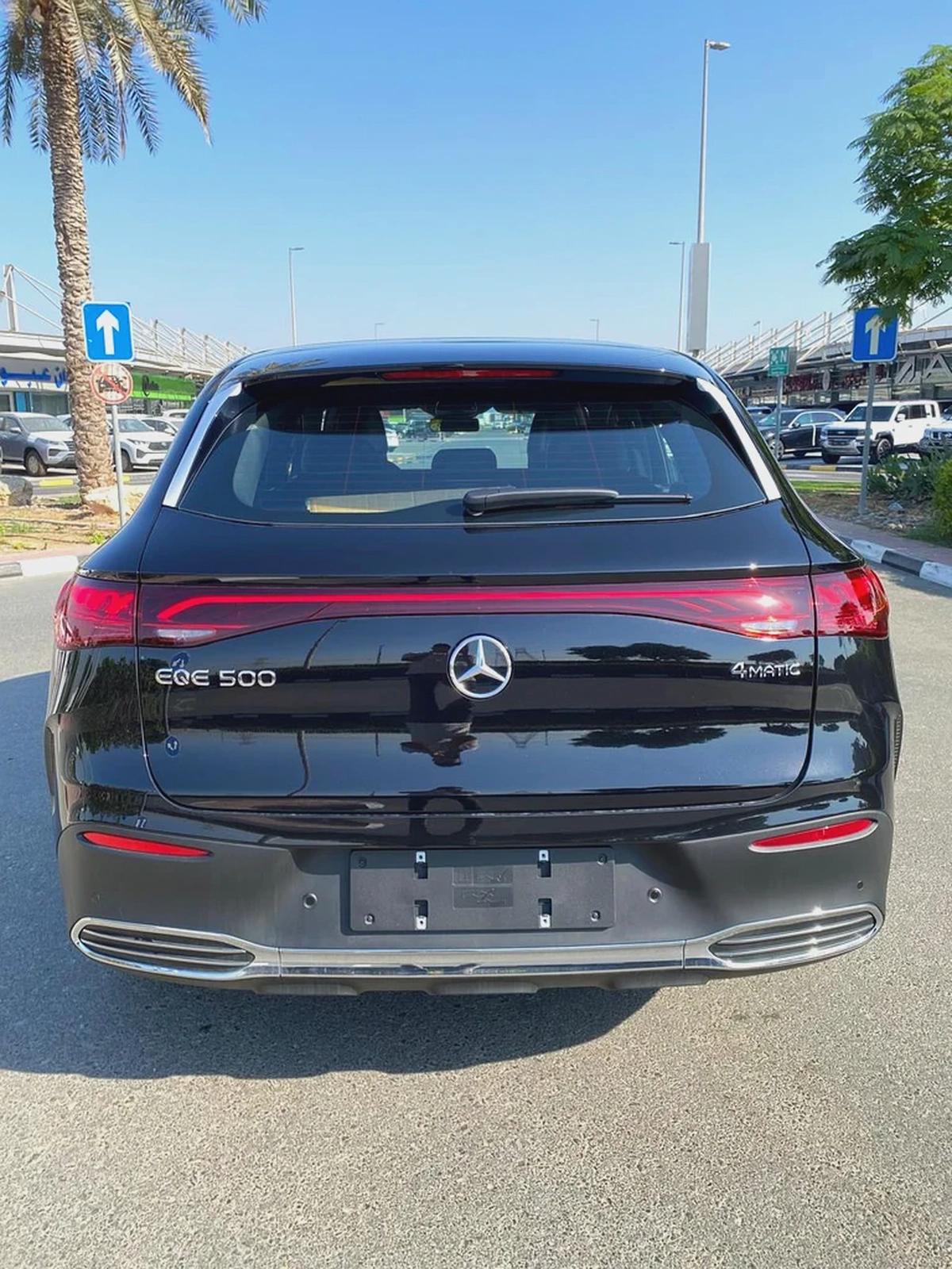 Mercedes Benz 2024 EQE 500 4Matic SUV (Brand New)-5-5