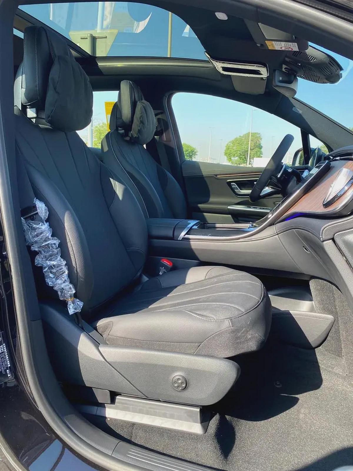 Mercedes Benz 2024 EQE 500 4Matic SUV (Brand New)-10-10