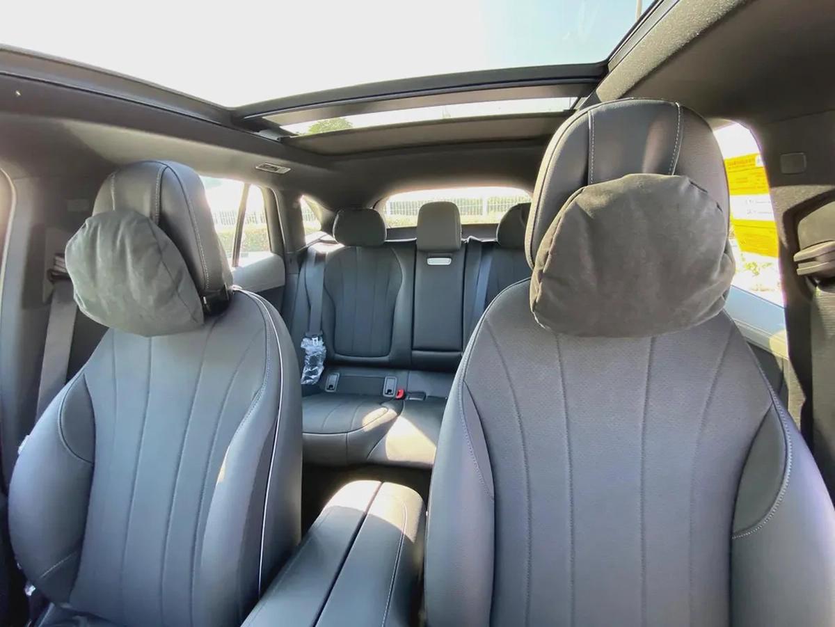 Mercedes Benz 2024 EQE 500 4Matic SUV (Brand New)-16-16