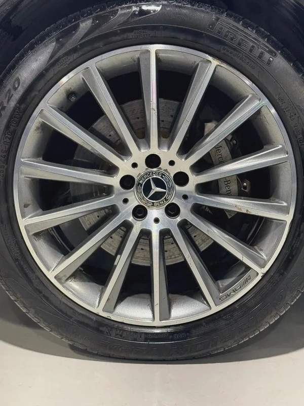 Mercedes-Benz GLC 250 4MATIC | 2018 | GCC | Full Option | Full service History | Monthly: 2,800 AED