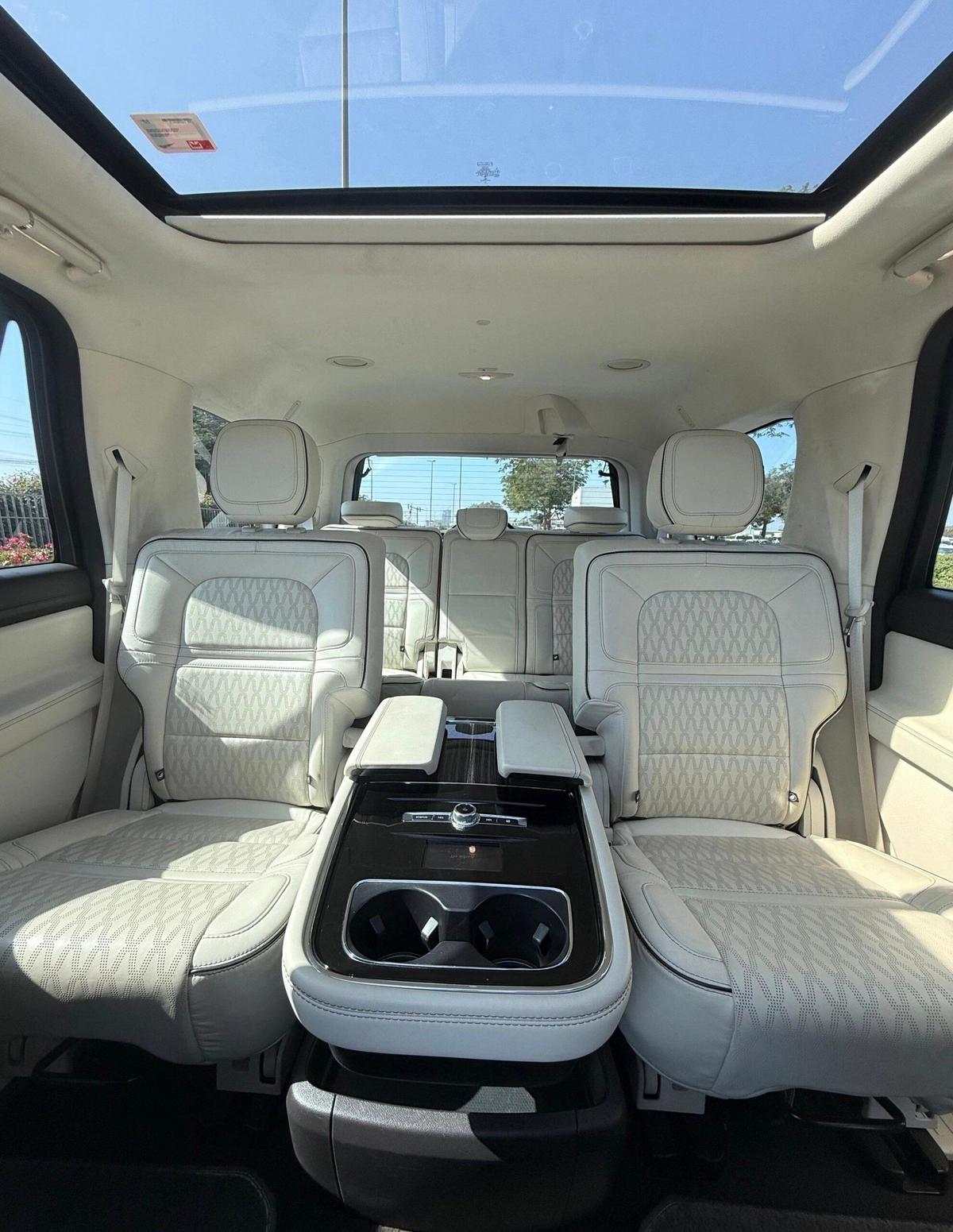 LINCOLN NAVIGATOR PRESIDENTIAL | GCC SPECS | KM: 90,000 | MODEL: 2021 | WARRANTY VALID TILL 9TH OCTOBER 2026 OR 100,000 KMS |-5-5