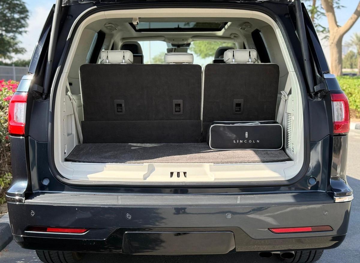 LINCOLN NAVIGATOR PRESIDENTIAL | GCC SPECS | KM: 90,000 | MODEL: 2021 | WARRANTY VALID TILL 9TH OCTOBER 2026 OR 100,000 KMS |-4-4