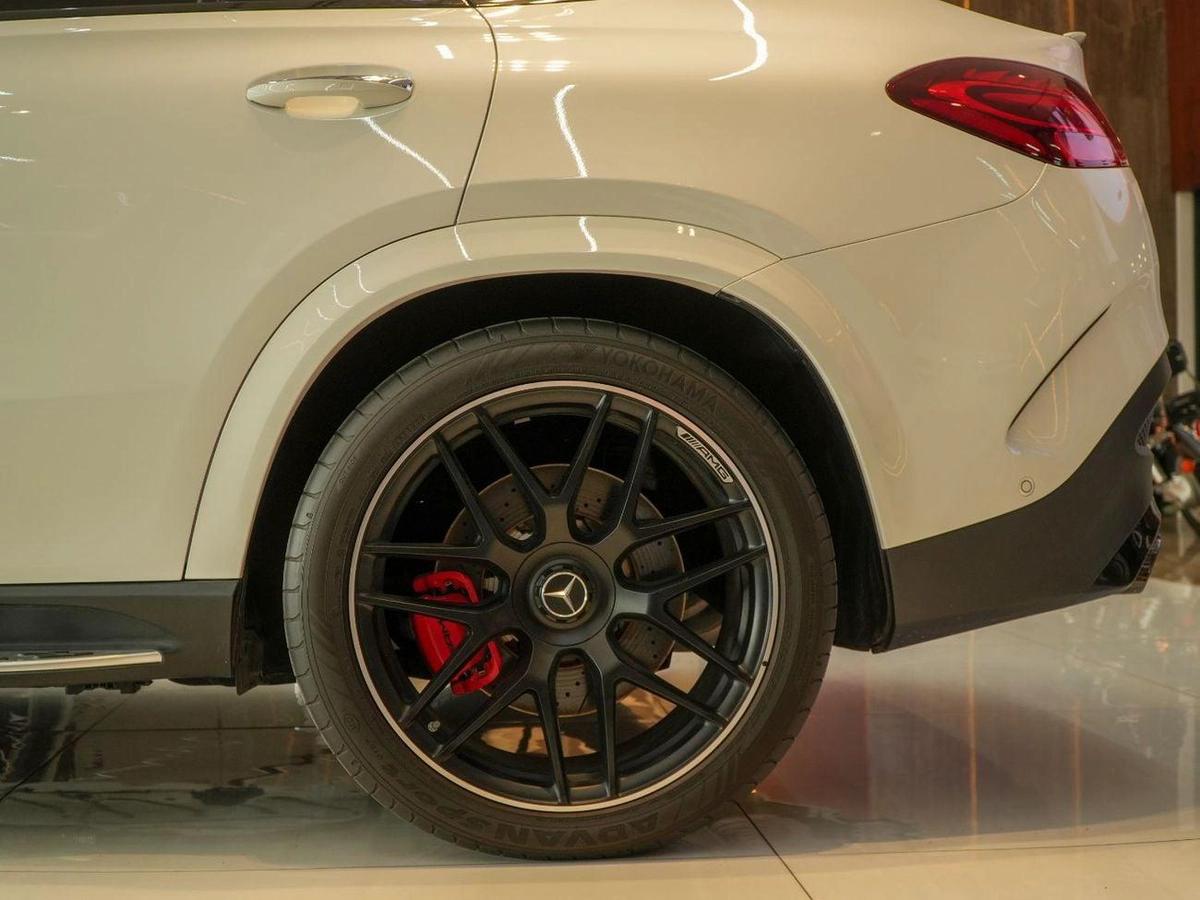 Mercedes-Benz GLE 63 S AMG Coupe 4MATIC+ 2024 Mercedes-AMG GLE 63 S | German Specs | Luxury Performance SUV-5-5