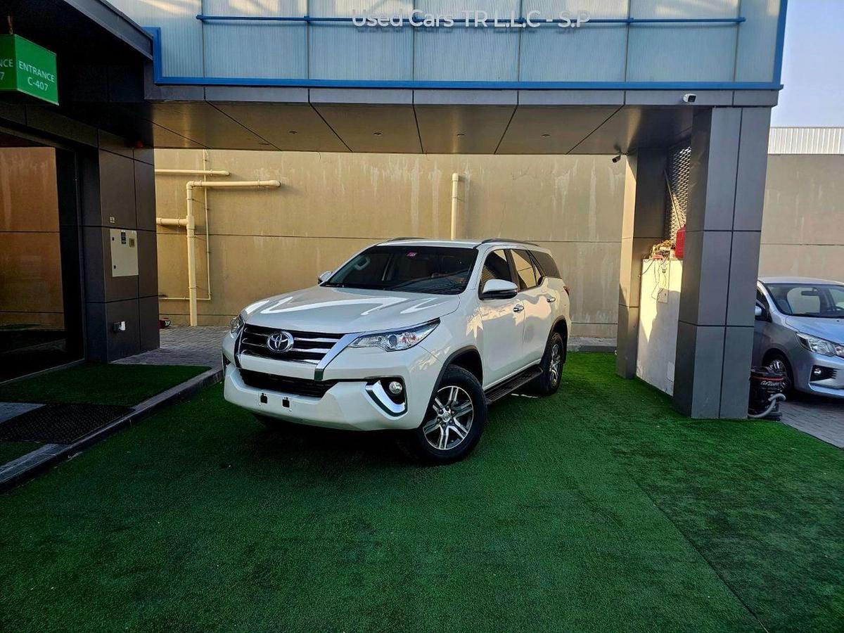 Toyota Fortuner 2.7L EXR FORTUNER V4 4WD/ ORIGINAL PAINT / LOW MILEAGE/ SINGLE OWNE-0-0