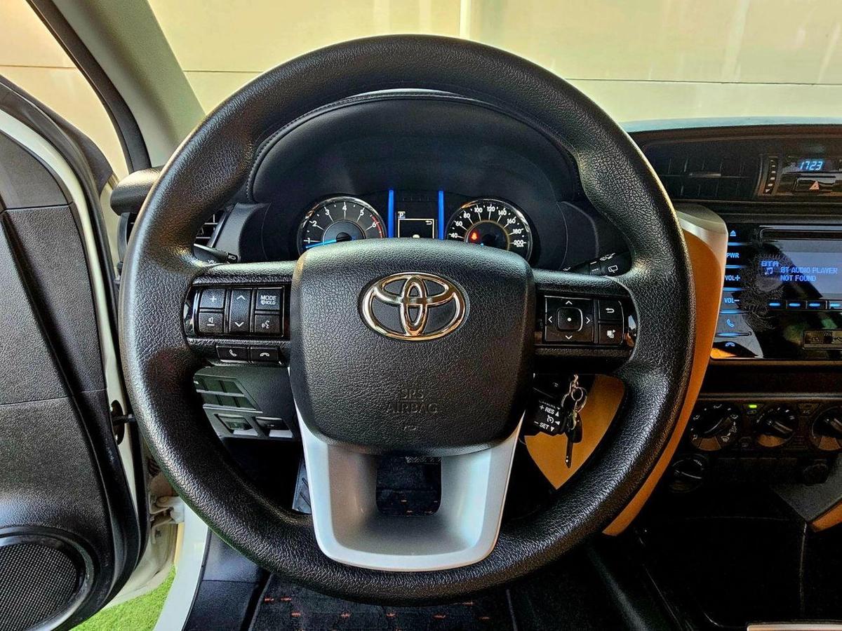 Toyota Fortuner 2.7L EXR FORTUNER V4 4WD/ ORIGINAL PAINT / LOW MILEAGE/ SINGLE OWNE-15-15