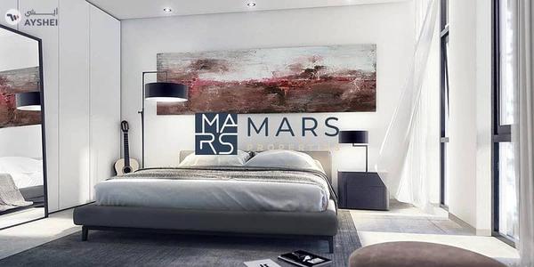 Modern home with spacious living, move in Ready.