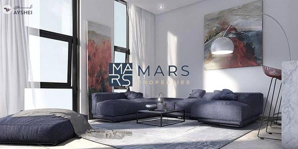 Modern home with spacious living, move in Ready.