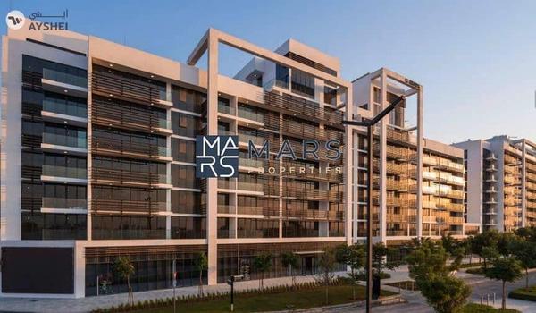 Modern home with spacious living, move in Ready.