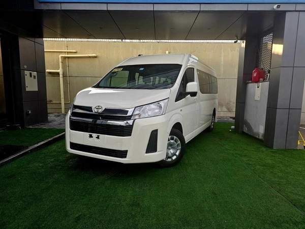 Toyota Hiace GL PASSENGER/ PATROL MANUAL/ 3.5 V6/ LOW MILEAGE