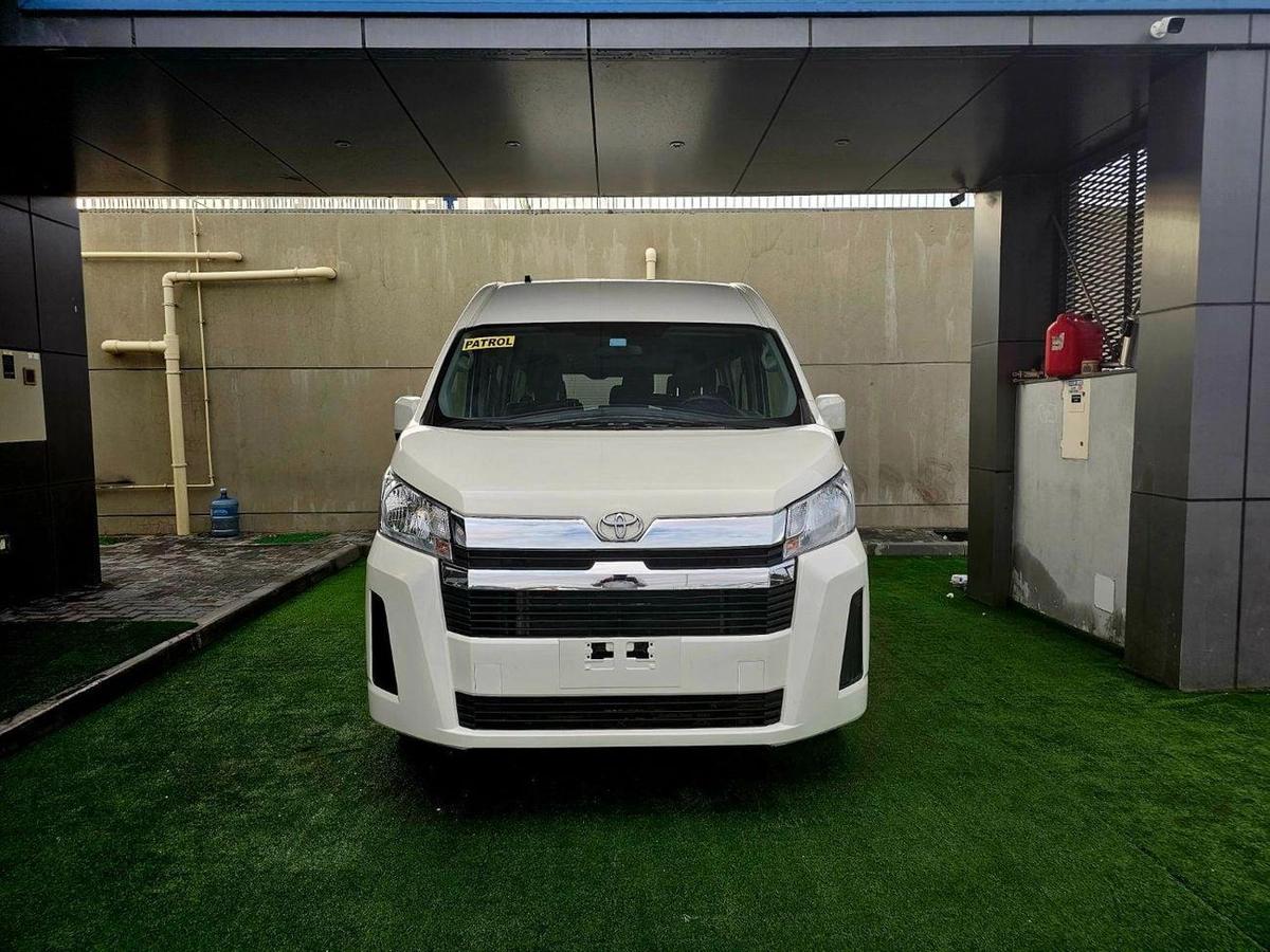 Toyota Hiace GL PASSENGER/ PATROL MANUAL/ 3.5 V6/ LOW MILEAGE-1-1