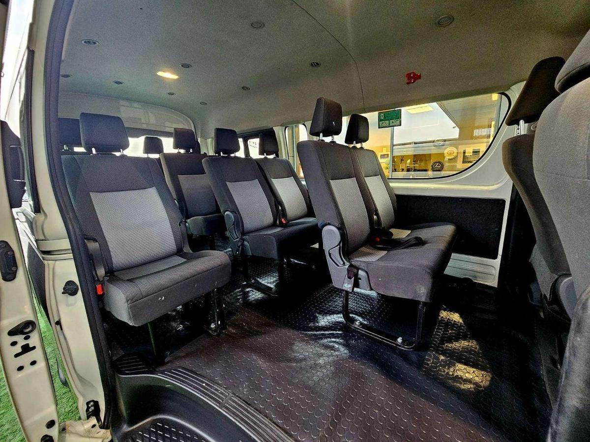 Toyota Hiace GL PASSENGER/ PATROL MANUAL/ 3.5 V6/ LOW MILEAGE-14-14