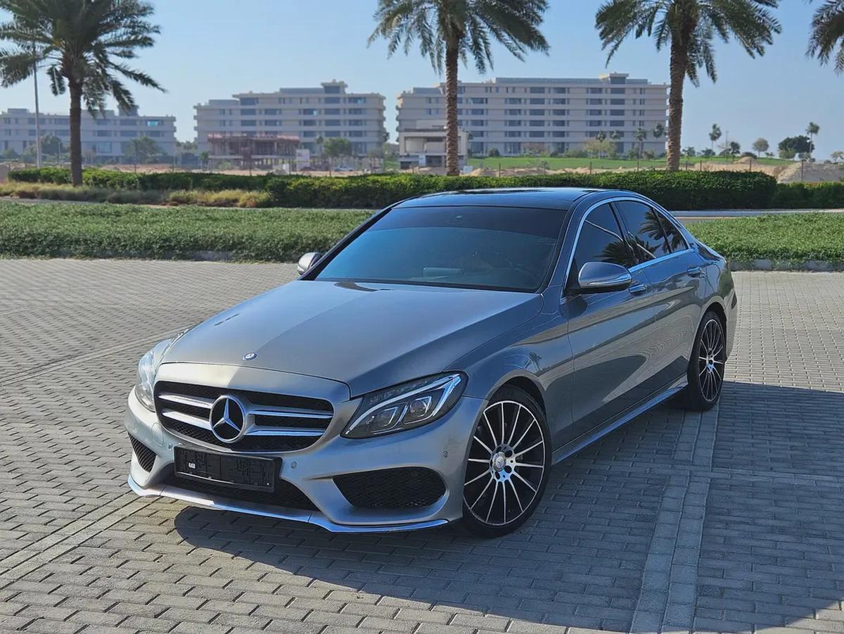 Mercedes Benz C200 GCC 2015 Premium Condition With Low KM Perfect Family Luxury Sedan-5-5