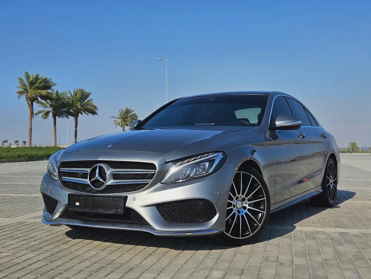 Mercedes Benz C200 GCC 2015 Premium Condition With Low KM Perfect Family Luxury Sedan-6-6