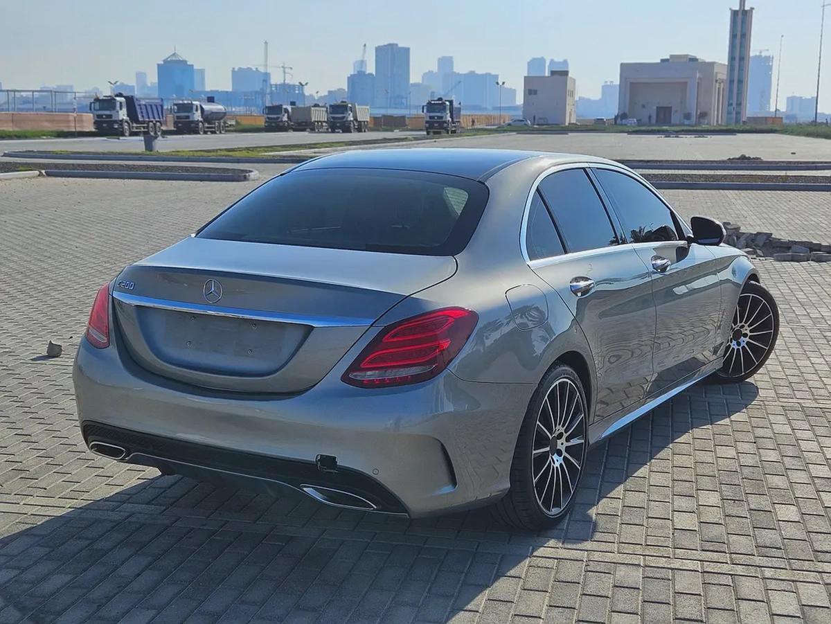 Mercedes Benz C200 GCC 2015 Premium Condition With Low KM Perfect Family Luxury Sedan-12-12