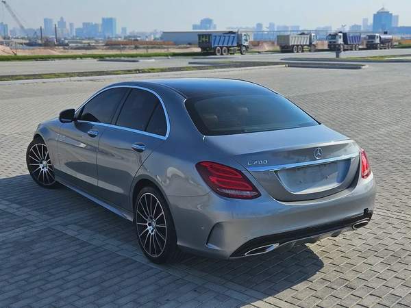 Mercedes Benz C200 GCC 2015 Premium Condition With Low KM Perfect Family Luxury Sedan
