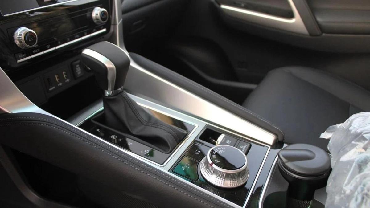 MITSUBISHI MONTERO 3.0L 4WD SPORT AT #00G58-11-11