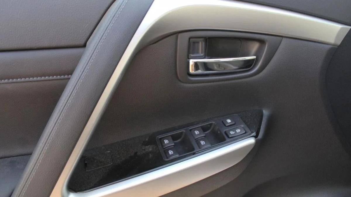 MITSUBISHI MONTERO 3.0L 4WD SPORT AT #00G58-1-1