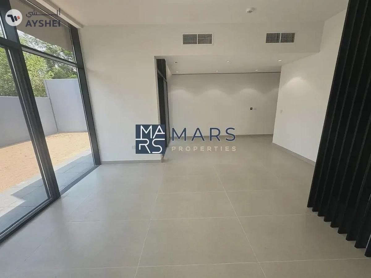 | BRAND NEW | 3 BEDROOM END UNIT | PRIME LOCATION |-11-11