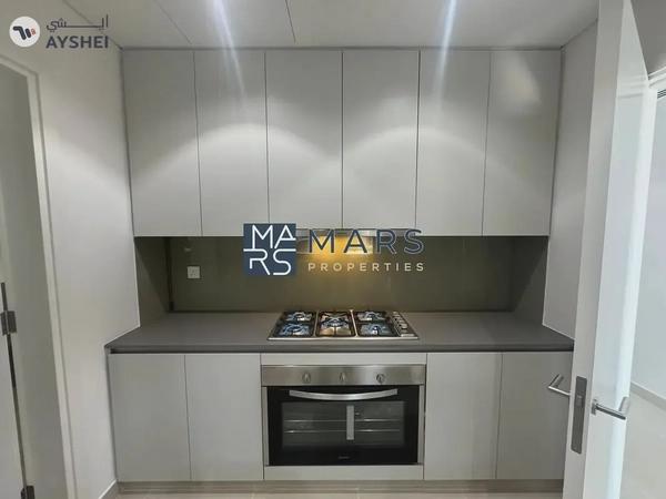 | BRAND NEW | 3 BEDROOM END UNIT | PRIME LOCATION |