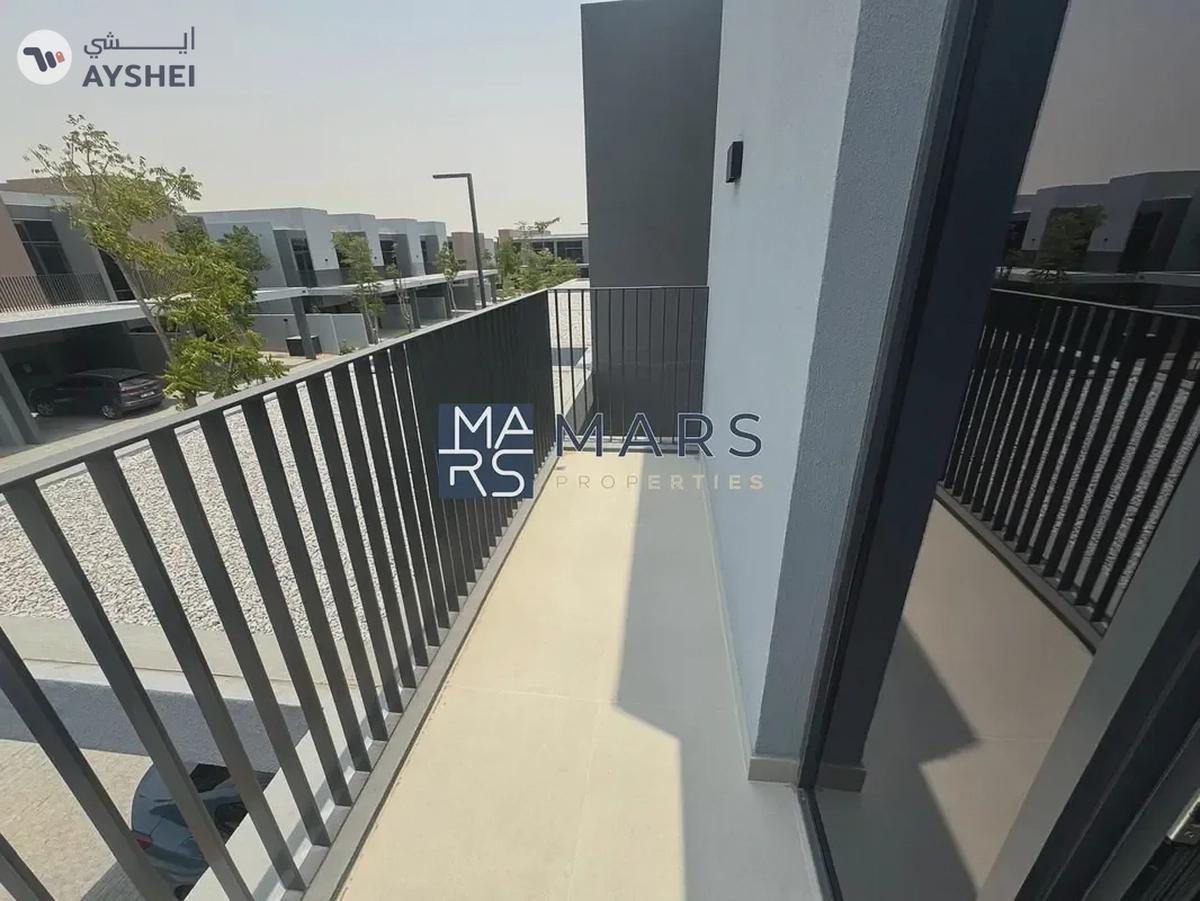 | BRAND NEW | 3 BEDROOM END UNIT | PRIME LOCATION |-9-9