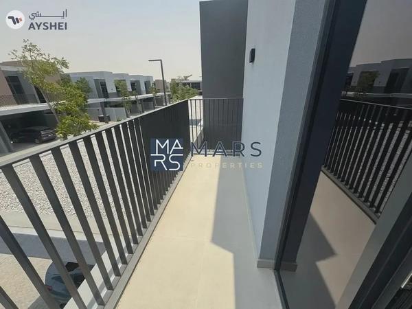 | BRAND NEW | 3 BEDROOM END UNIT | PRIME LOCATION |