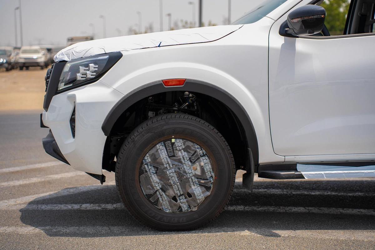 NISSAN NAVARA 2.5 DIESEL PRO4X 4X4 AT 2025-19-19