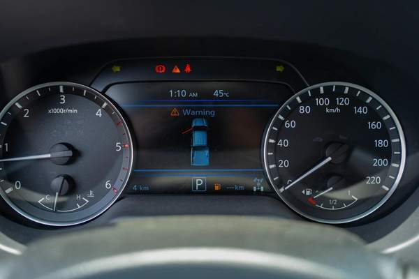 NISSAN NAVARA 2.5 DIESEL PRO4X 4X4 AT 2025