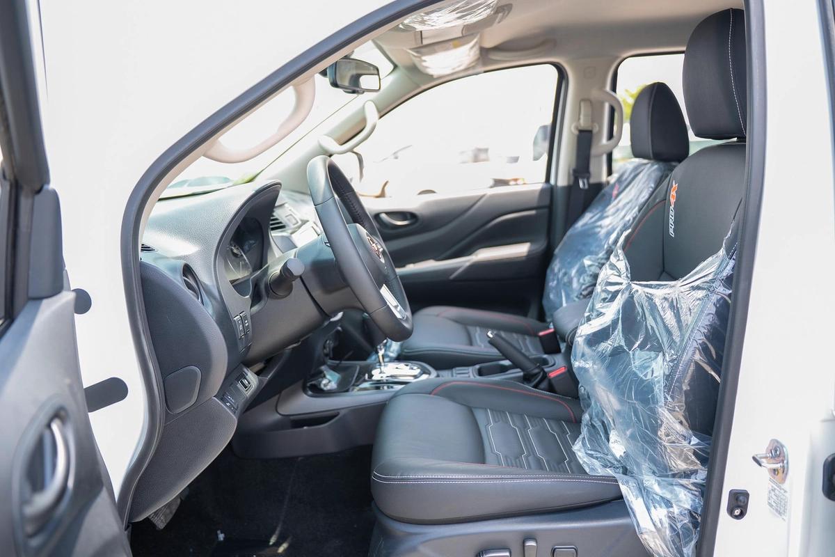 NISSAN NAVARA 2.5 DIESEL PRO4X 4X4 AT 2025-13-13