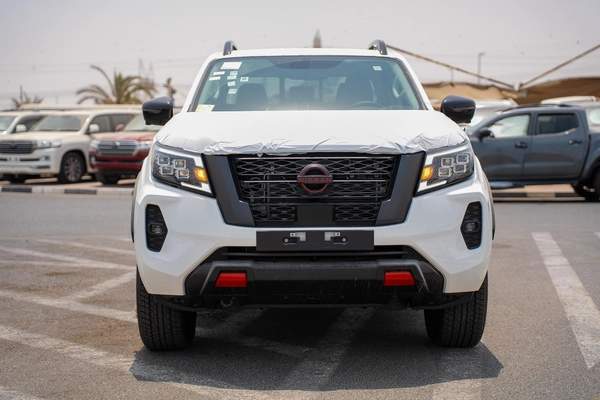 NISSAN NAVARA 2.5 DIESEL PRO4X 4X4 AT 2025