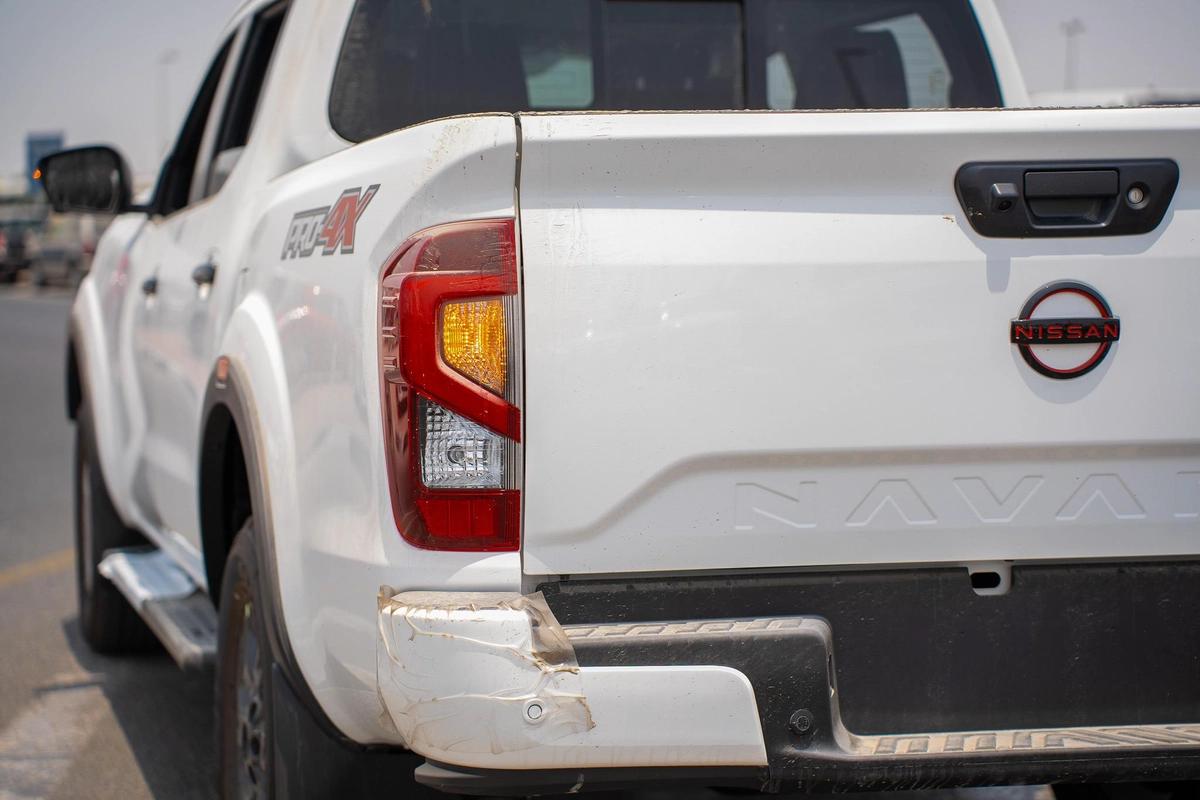 NISSAN NAVARA 2.5 DIESEL PRO4X 4X4 AT 2025-1-1