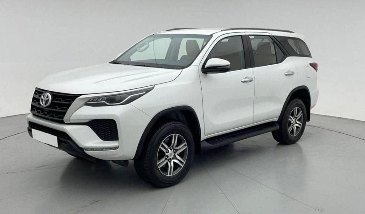 Toyota Fortuner 2.4L Diesel AT 4X4 2025-1-1