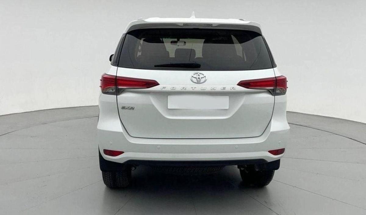 Toyota Fortuner 2.4L Diesel AT 4X4 2025-4-4