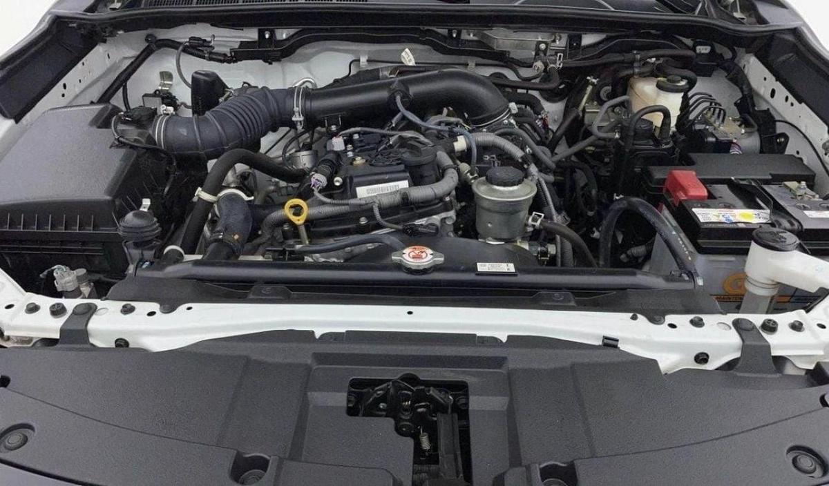 Toyota Fortuner 2.4L Diesel AT 4X4 2025-19-19
