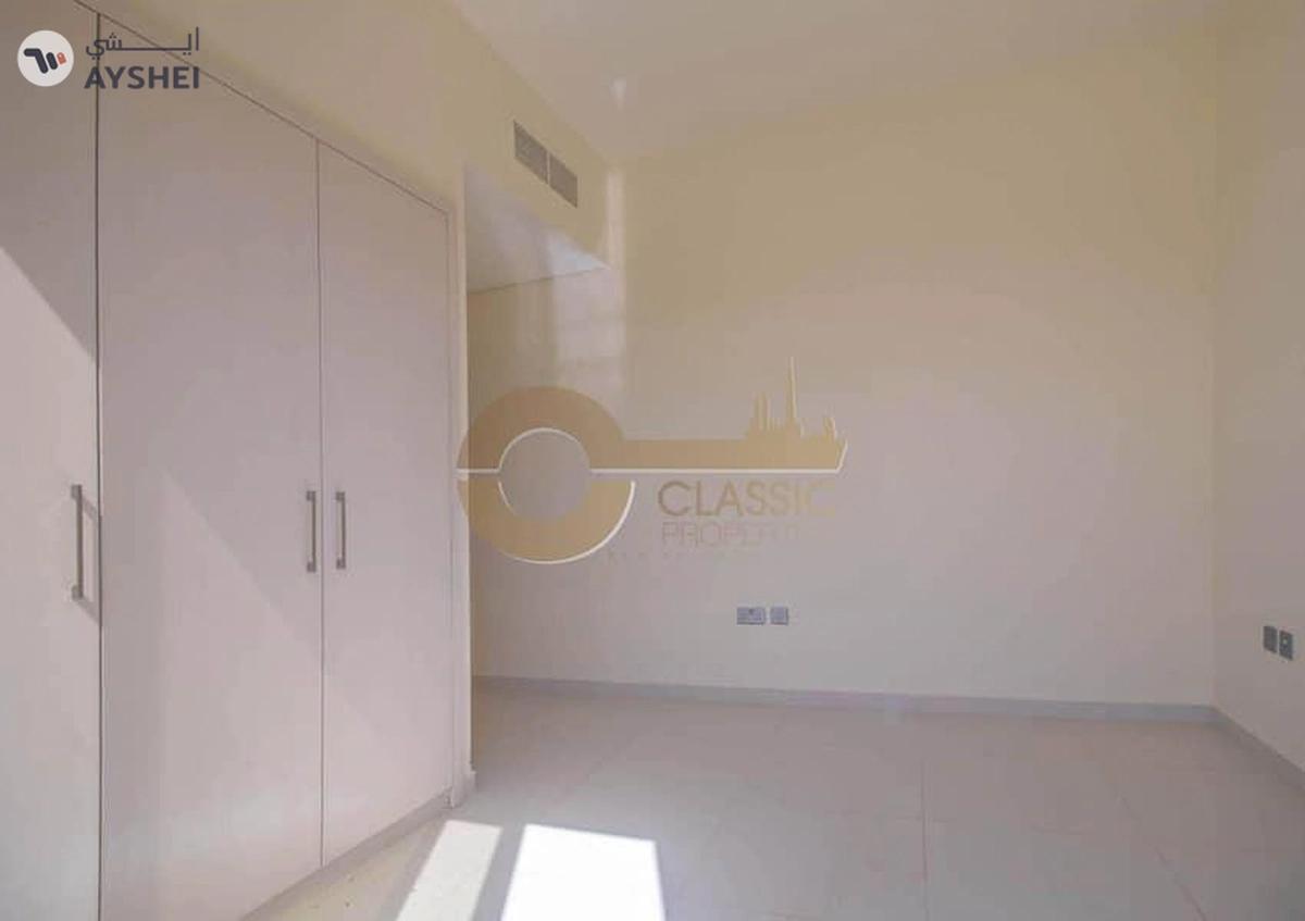 Elegant 3 Bed Corner Townhouse with Garden-10-10