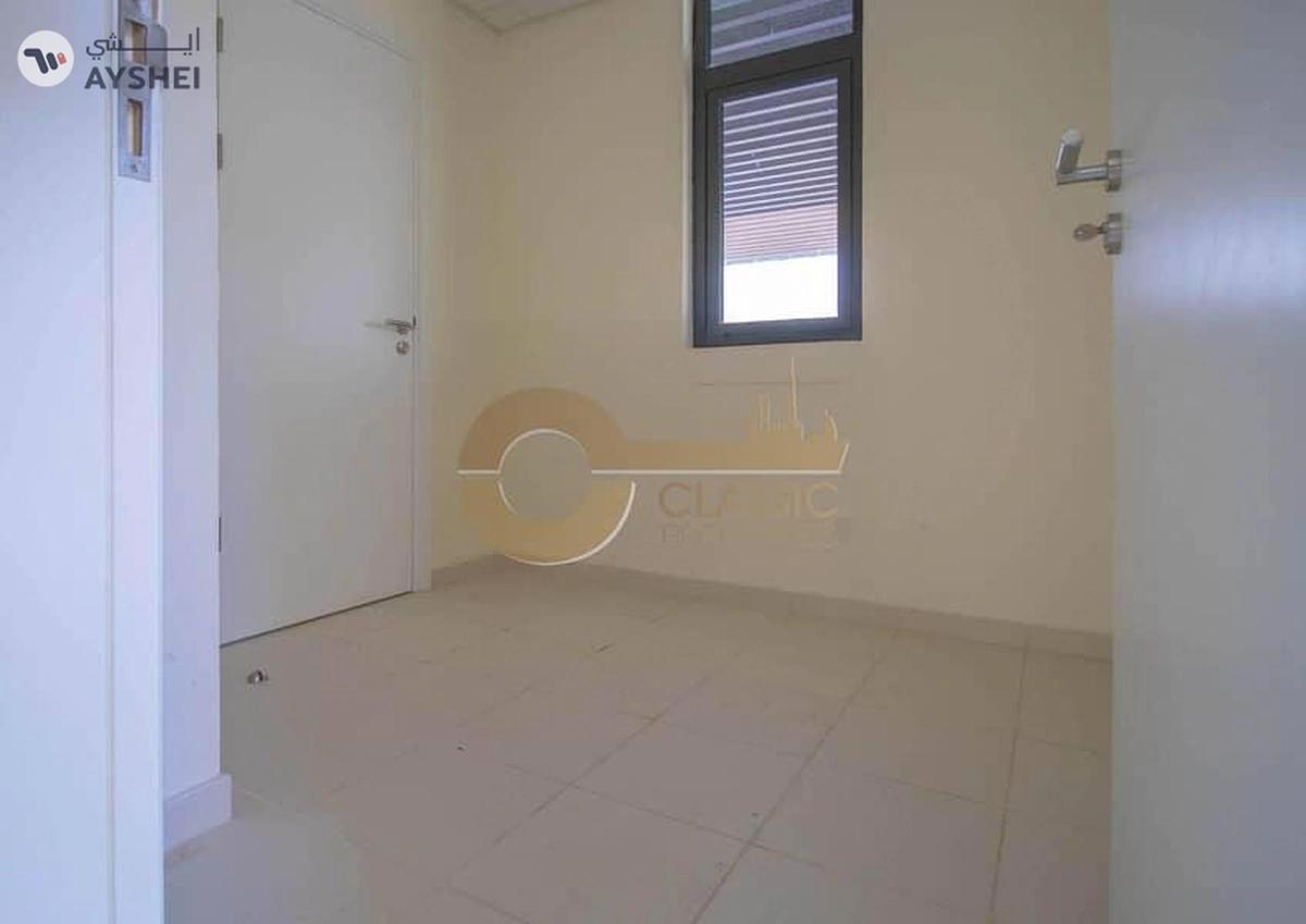 Elegant 3 Bed Corner Townhouse with Garden-13-13