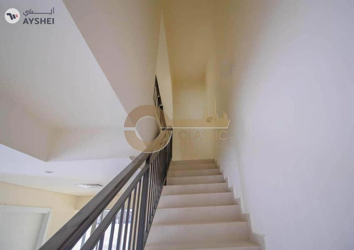 Elegant 3 Bed Corner Townhouse with Garden-21-21