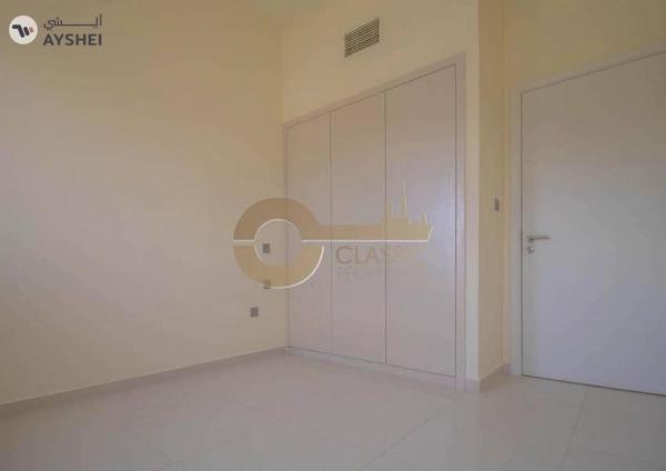 Elegant 3 Bed Corner Townhouse with Garden