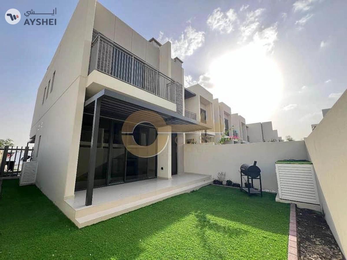 Elegant 3 Bed Corner Townhouse with Garden-4-4