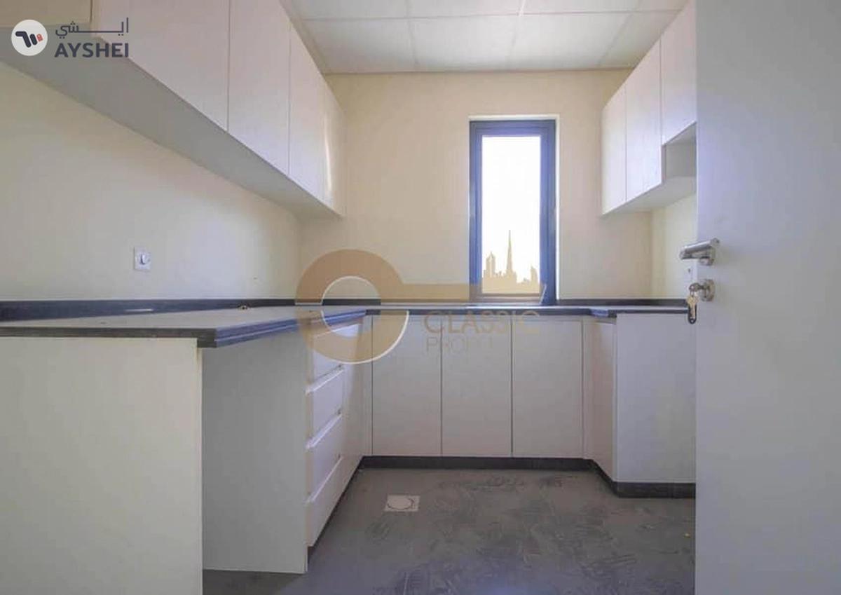 Elegant 3 Bed Corner Townhouse with Garden-5-5