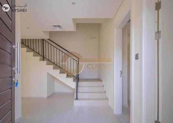 Elegant 3 Bed Corner Townhouse with Garden