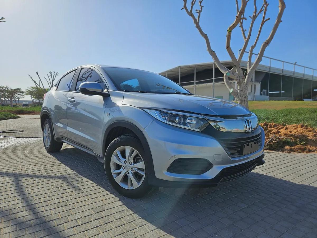Honda HRV 2019 GCC Premium Condition Low KM Car Perfect For Family-3-3