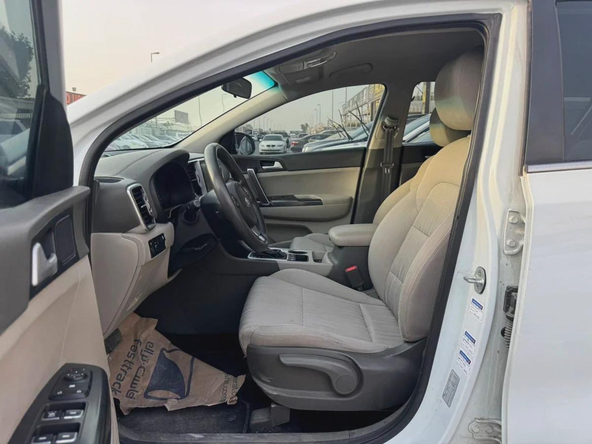 KIA SPORTAGE-7-7