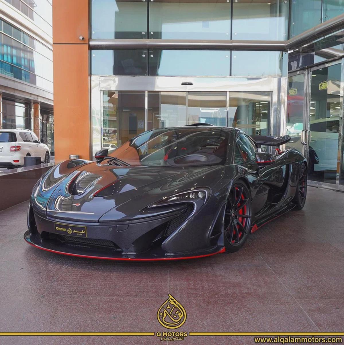2015 MCLAREN P1 ( 1 OF 5 ) CARBON SERIES GCC DONE ONLY 2000KM-0-0