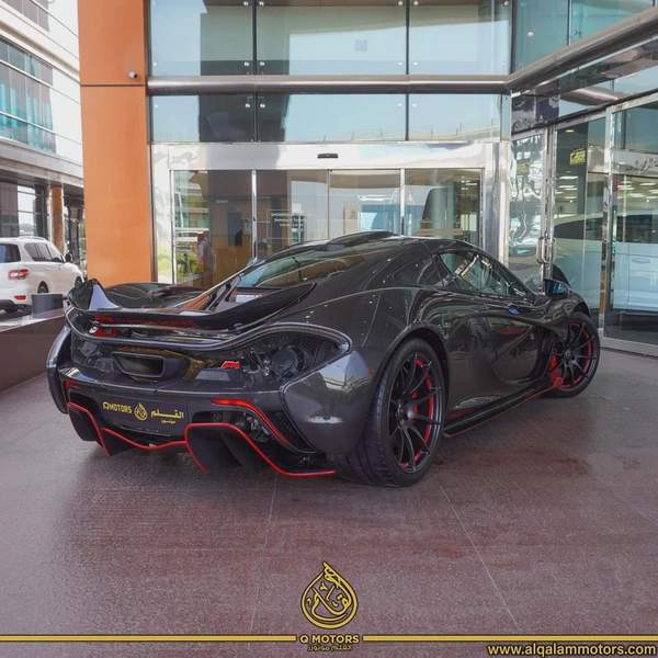 2015 MCLAREN P1 ( 1 OF 5 ) CARBON SERIES GCC DONE ONLY 2000KM