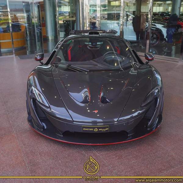 2015 MCLAREN P1 ( 1 OF 5 ) CARBON SERIES GCC DONE ONLY 2000KM