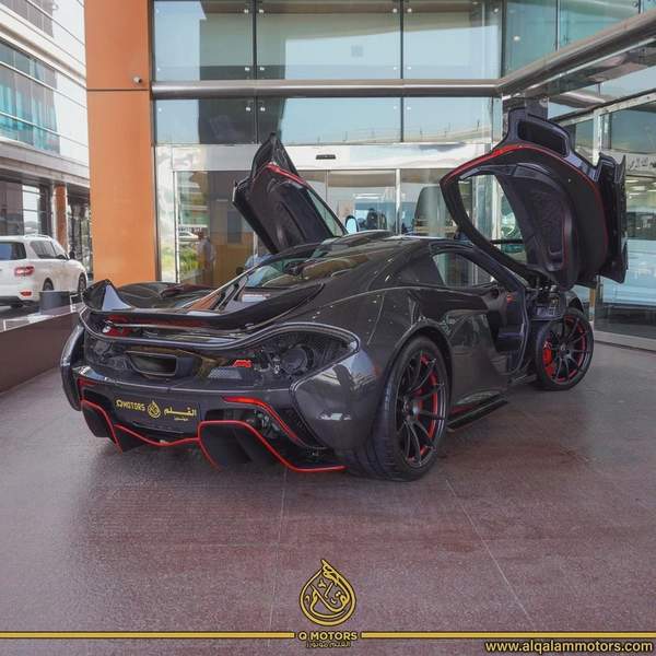 2015 MCLAREN P1 ( 1 OF 5 ) CARBON SERIES GCC DONE ONLY 2000KM