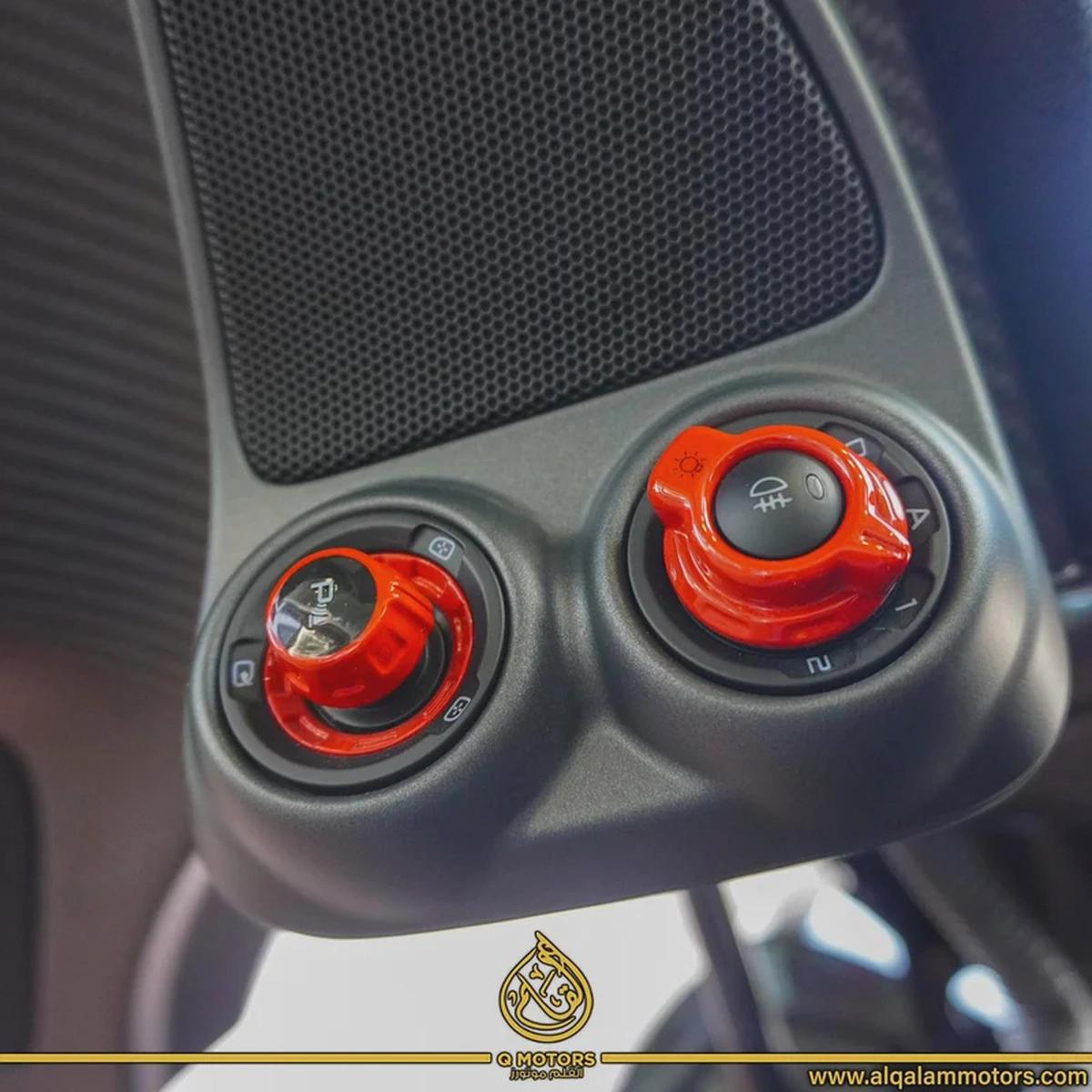 2015 MCLAREN P1 ( 1 OF 5 ) CARBON SERIES GCC DONE ONLY 2000KM-15-15