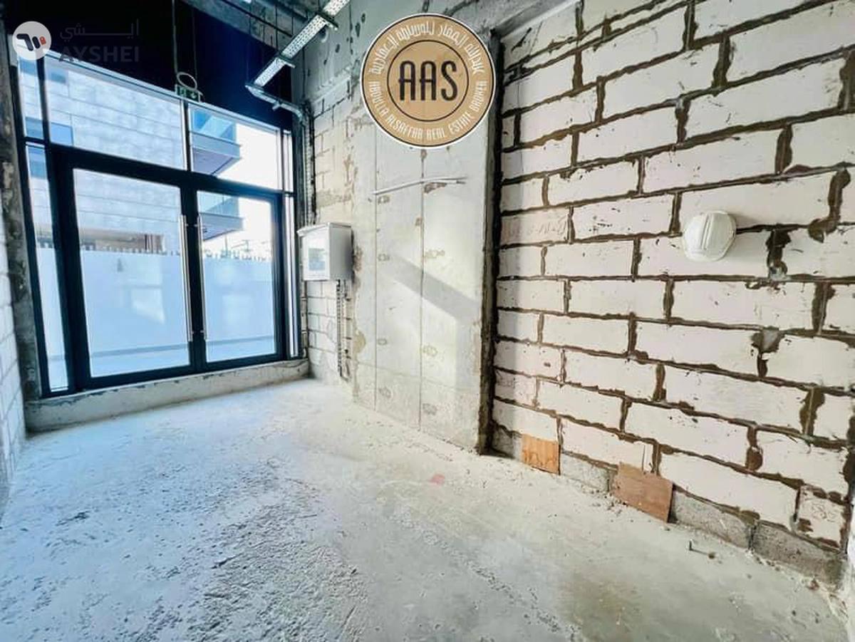 Best Location | Brand New Shop | 4 cheques |-4-4